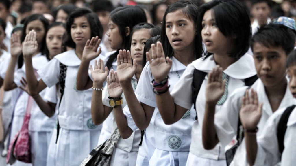 Teachers’ groups criticize Palace order on new hymn and pledge at flag ...